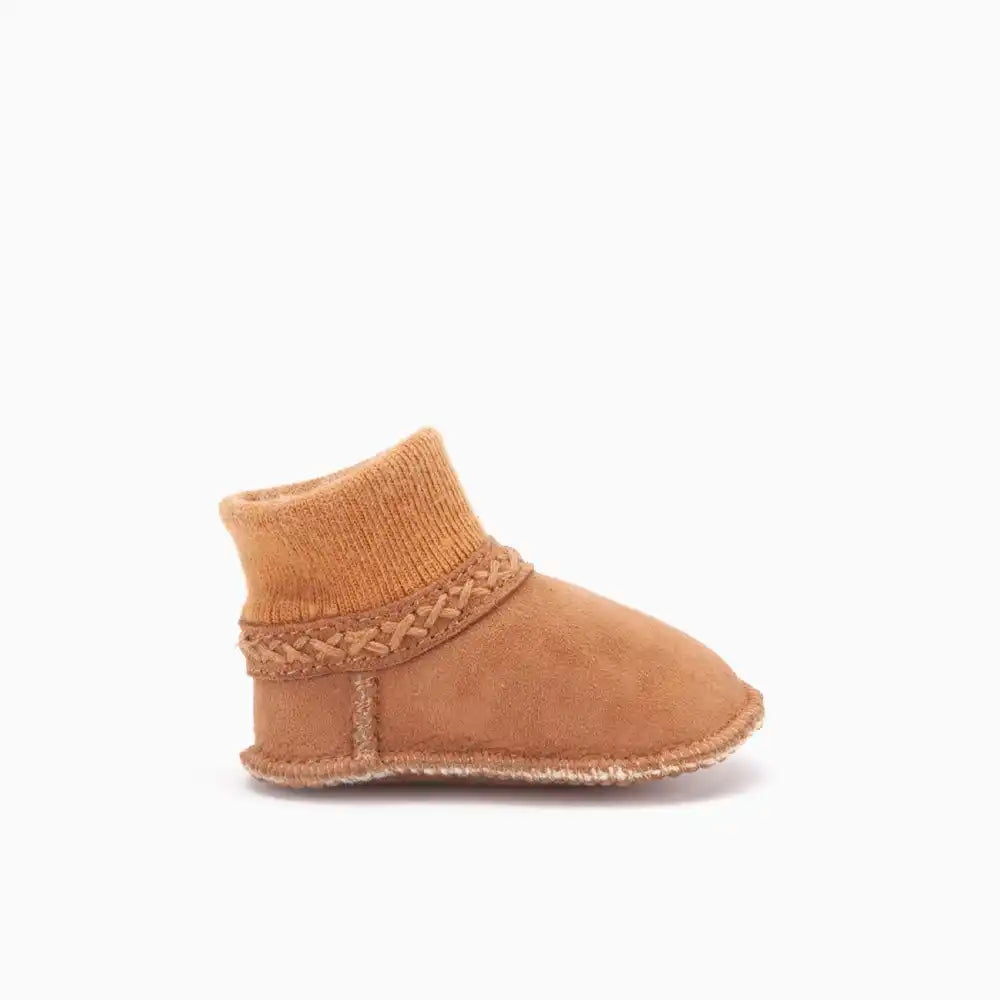 Benella met sokrand en gevoerde ribboord cognac