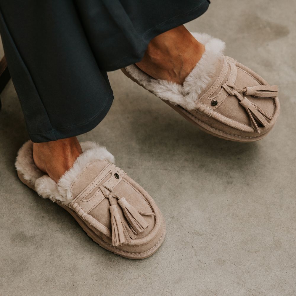 Temora Dames Suède Tassels Taupe 1